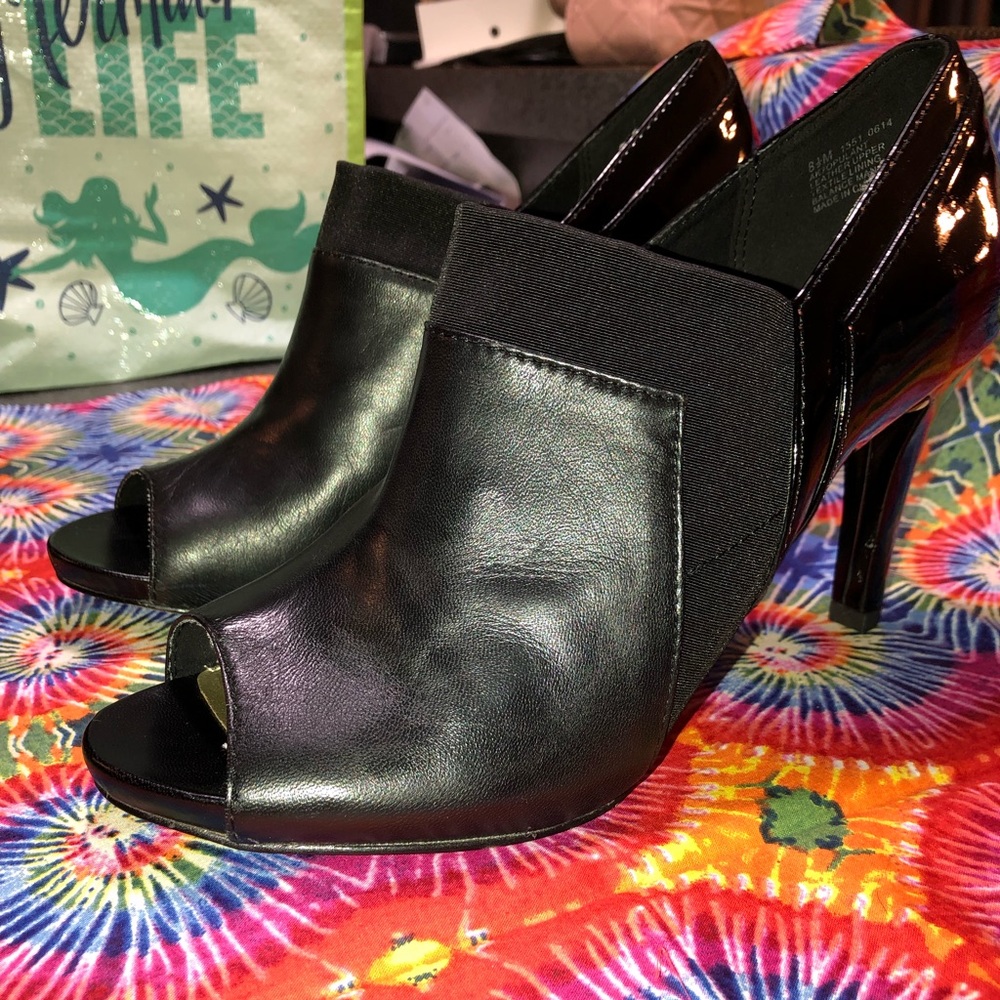 Black peep toes booties